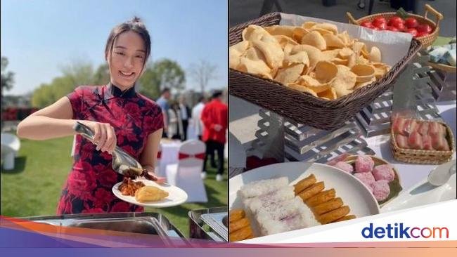 Pasangan Ini Sajikan Nasi Lemak dan Teh Tarik di Pesta Pernikahan