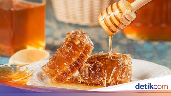 7 Manfaat Rutin Mengonsumsi Madu Mentah untuk Kesehatan