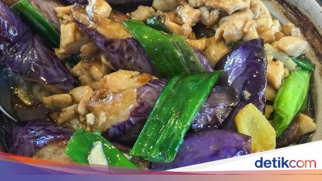 3 Resep Tumis Terong dan Ayam Berbumbu Pedas Gurih
