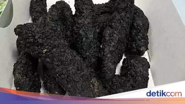 Nyeleneh! Menu Babi Goreng yang Tampilannya Mirip Feses