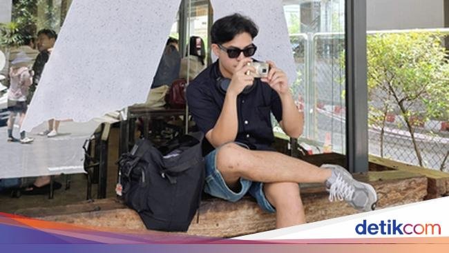 Seru! Jerome Polin Mukbang Sushi sampai Nasi Padang