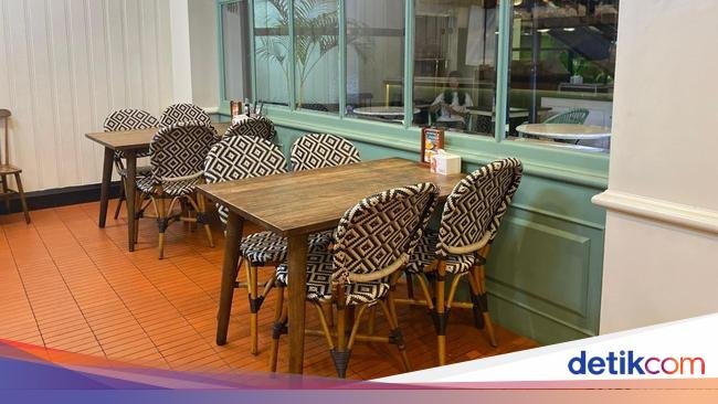 Ada Popiah dan Mie Kangkung Belacan di Kopitiam Modern Ini