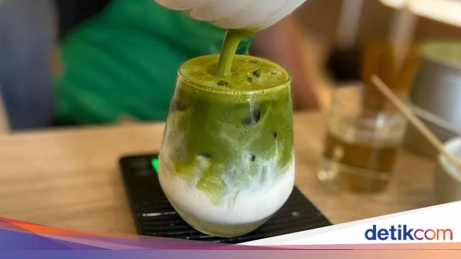 Tips Bikin Es Matcha Latte Enak Hanya Pakai 2 Bahan