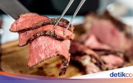 Wanita Ini Eksperimen Makan Daging Merah Setiap Hari, Ini Hasilnya!