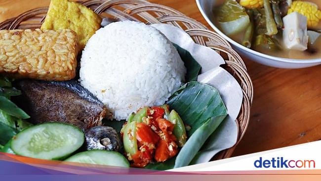 5 Warung Sunda dengan Lauk Komplet Rp 20.000-an