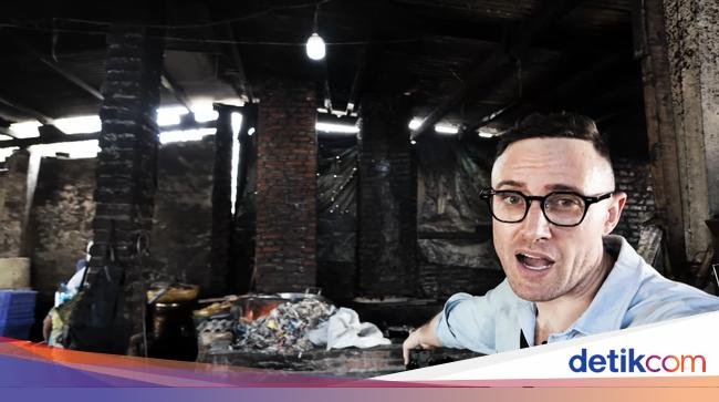 Duh! YouTuber Asing Ini Soroti Produsen Tahu yang Pakai Limbah Plastik