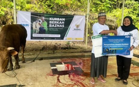 PNM Gandeng Baznas Salurkan Hewan Kurban untuk Masyarakat 3T