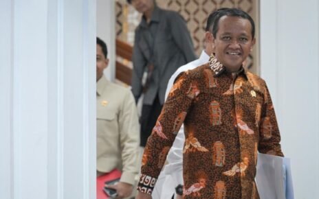 Pernyataan Lengkap Bahlil Soal Cabut Izin Pertambangan di Raja Ampat