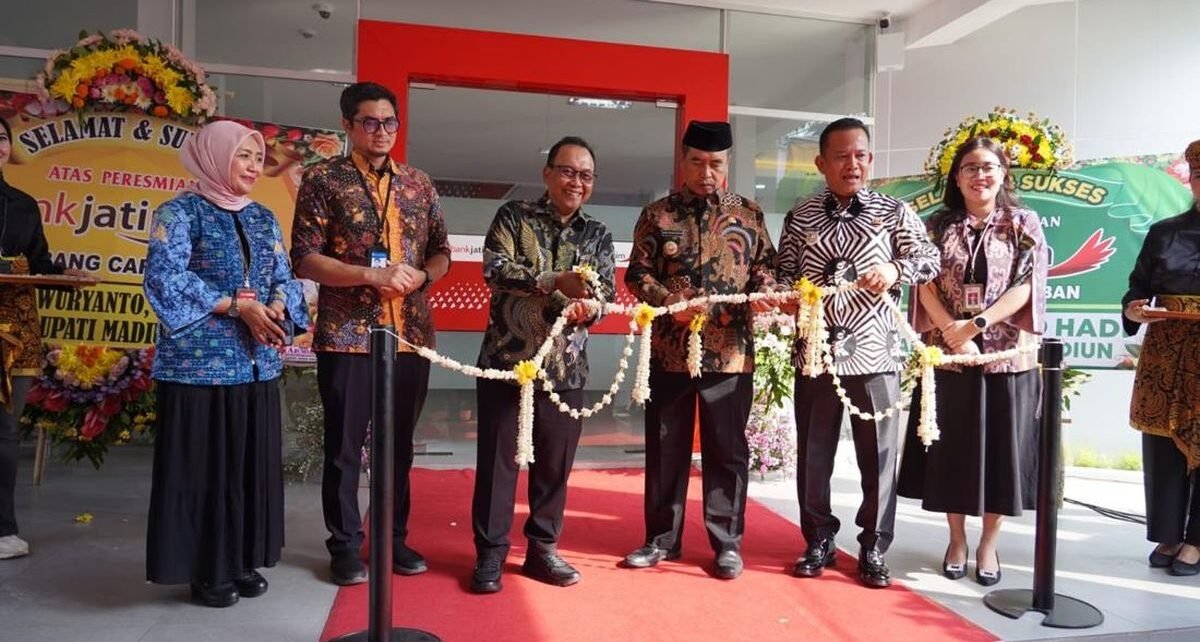 Perkuat Layanan, Bank Jatim Resmikan Kantor Baru Cabang Caruban