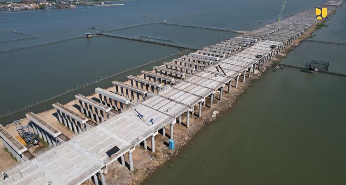 Proyek Tol Terintegrasi Tanggul Laut Semarang-Demak Capai 44,26%