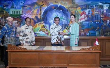 Kemnaker & Kemenpar Jalin Kerja Sama Dorong Daya Saing SDM Pariwisata