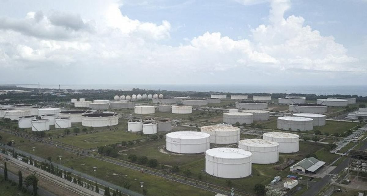Penjelasan Analis soal Harga Minyak Jatuh 7 Persen Usai Iran Rudal AS