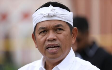 Trenggono Blak-blakan Dampak Proyek Giant Sea Wall di Pantura