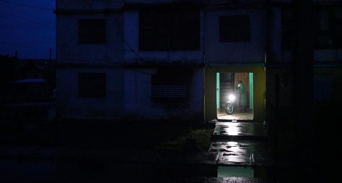 Mati Lampu Serentak di Sukabumi hingga Depok-Bogor, PLN Minta Maaf