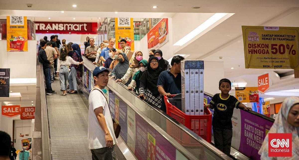 Tangga Lipat Multifungsi Cuma Rp1 Jutaan di Transmart Full Day Sale