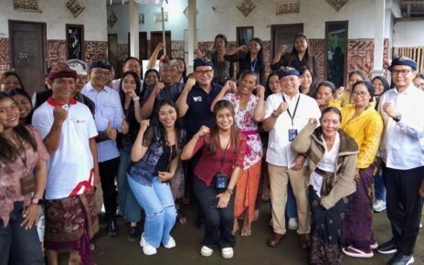 Wamen BUMN Kunjungi Nasabah PNM Mekaar di Desa Ulian, Kintamani