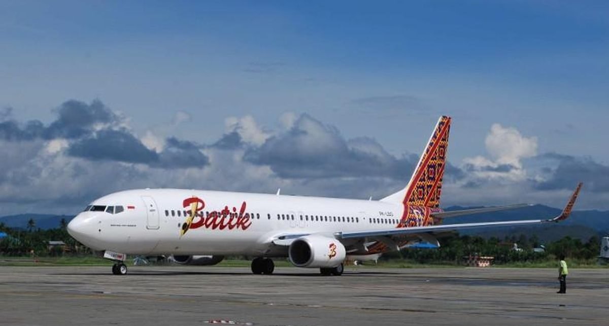 Viral Pesawat Batik Air Miring saat Mendarat, Hampir Sentuh Landasan