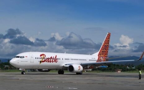 Viral Pesawat Batik Air Miring saat Mendarat, Hampir Sentuh Landasan
