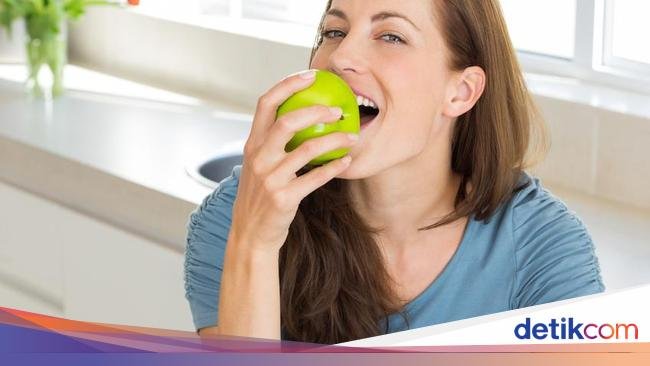 Kapan Waktu Terbaik Makan Buah untuk Turunkan Berat Badan?