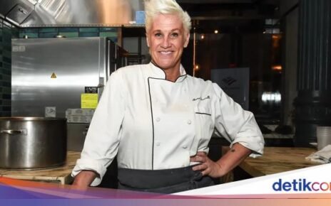 Anne Burrell, Chef Nyentrik yang Meninggal di Usia 55 Tahun