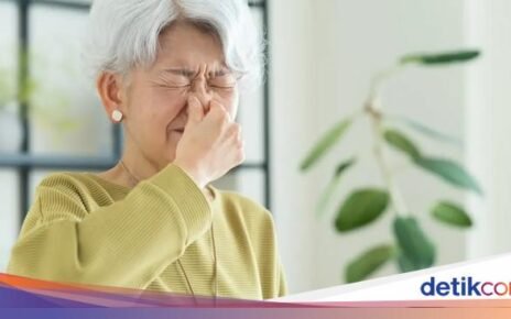 Konsumsi Makanan Ini Disebut Ampuh Singkirkan Bau Badan Khas Orang Tua