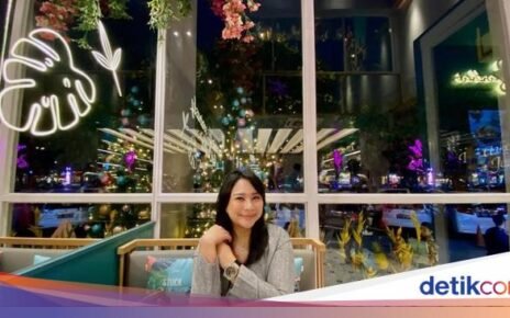 Chikita Meidy Kulineran Bareng Suami di Food Court hingga Restoran