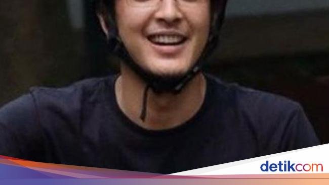 Dimas Anggara Kompak Kulineran Bareng Istri, Nadine Chandrawinata