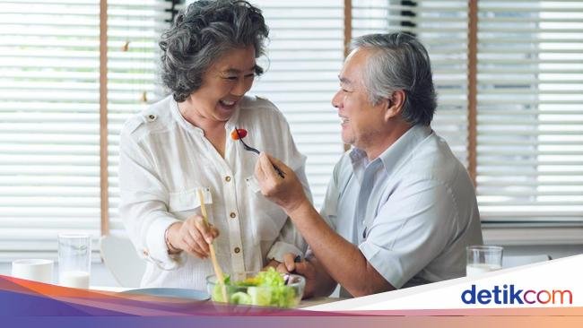 Ini Dia 10 Makanan Terbaik Buat Usia 50-an, Fisik Dijamin Bugar!