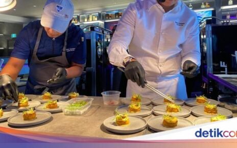 Chef Denny Boy Gunawan Racik Buntut Bumbu Kari hingga Ninja-Gyu Steak