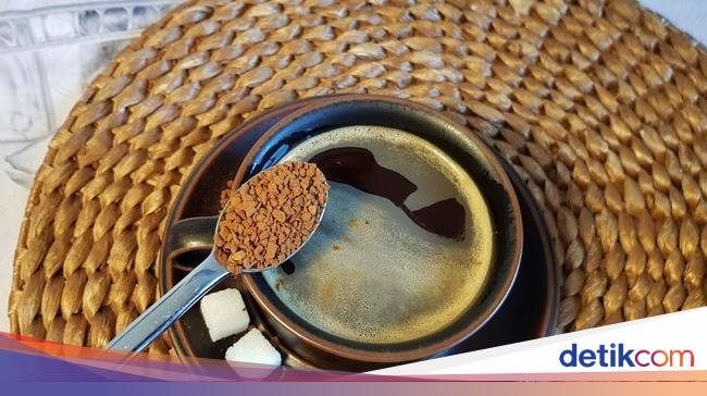 Berapa Banyak Kandungan Kafein pada Kopi Instan?