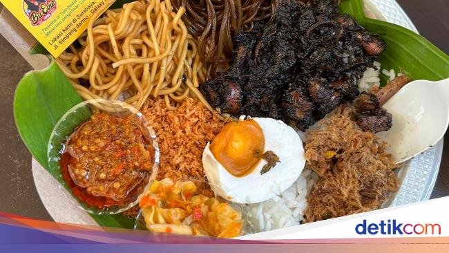 Kelezatan Nasi Cumi Hitam Madura yang Legendaris sejak 1986