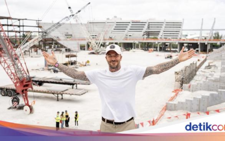 Pesona David Beckham Saat Panen Wortel hingga Jadi Peternak Lebah