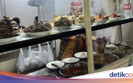 Lamaknyo! 10 RM Padang 'Hidden Gem' di Area Pasar
