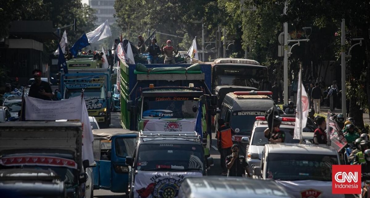 Mencari Jalan Tengah Atasi Sengkarut Truk ODOL