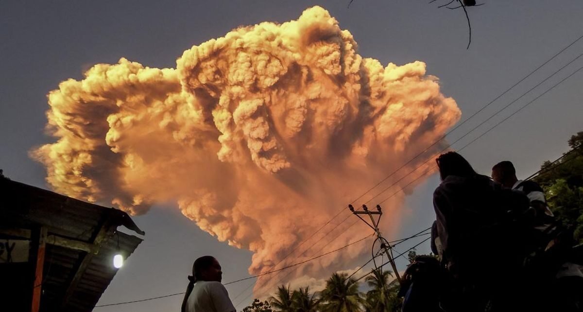 Dua Bandara di NTT Ditutup Imbas Letusan Gunung Lewotobi Laki-laki