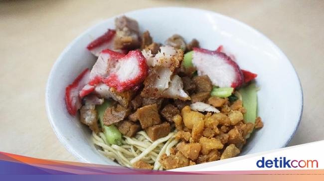 5 Kuliner Legendaris Nonhalal di Jakarta, Ada yang Buka Sejak 1923!