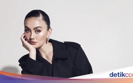 Potret Agnez Mo Saat Sarapan dan Makan Malam Romantis