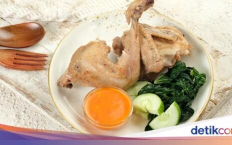 Resep Ayam Pop Khas Padang yang Gurih Nagih Mirip di Restoran
