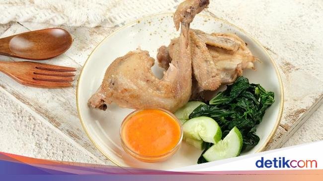 Resep Ayam Pop Khas Padang yang Gurih Nagih Mirip di Restoran
