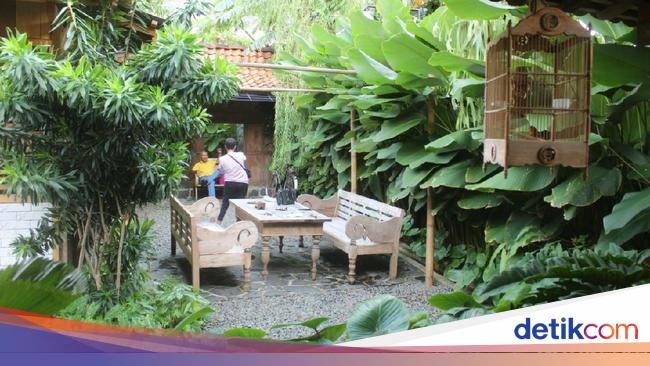 Beneran Hidden Gem! 7 Tempat Makan dalam Gang yang Populer Enaknya