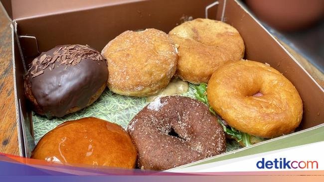5 Gerai Donat Labu yang Viral, Pembeli sampai Antre Berjam-jam!