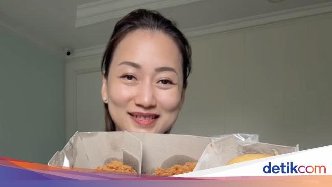 Penampakan Donat Pinkan Mambo seharga Rp 200 Ribu Sekotak