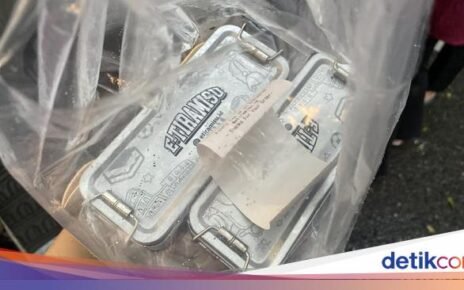 Viral di Blok M, Ada Tiramisu Kaleng yang Belinya Pakai Mesin Otomatis