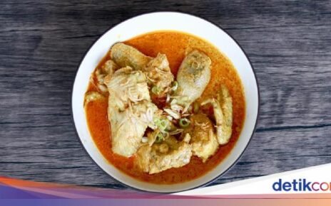 3 Resep Ayam Masak Santan yang Sedap, Opor hingga Kari