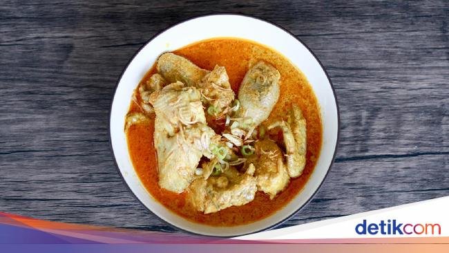 3 Resep Ayam Masak Santan yang Sedap, Opor hingga Kari