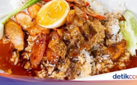 Hukum Makan di Restoran yang Jual Babi Walau Alat Masaknya Dipisah