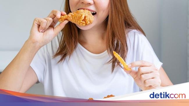Waspada! Ini 6 Risiko Kecanduan Makanan Cepat Saji