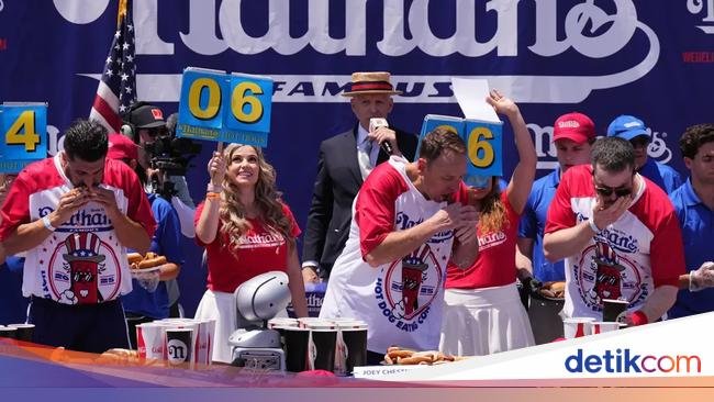 Kenalin Nih! Jagoan Makan yang Mampu Lahap 70,5 Hot Dog dalam 10 Menit