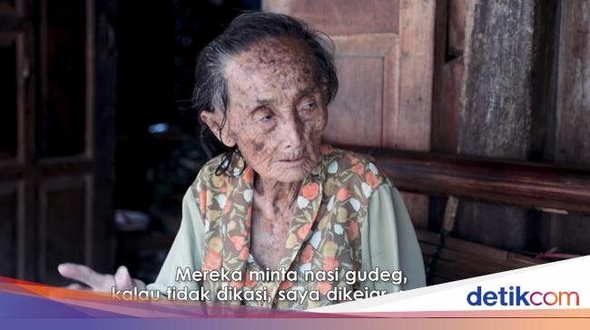 8 Potret Penjual Makanan Legendaris Indonesia yang Tinggal Kenangan