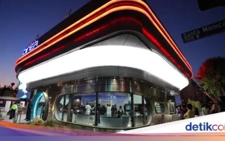 Mengintip Resto Tesla Diner Milik Elon Musk yang Futuristik